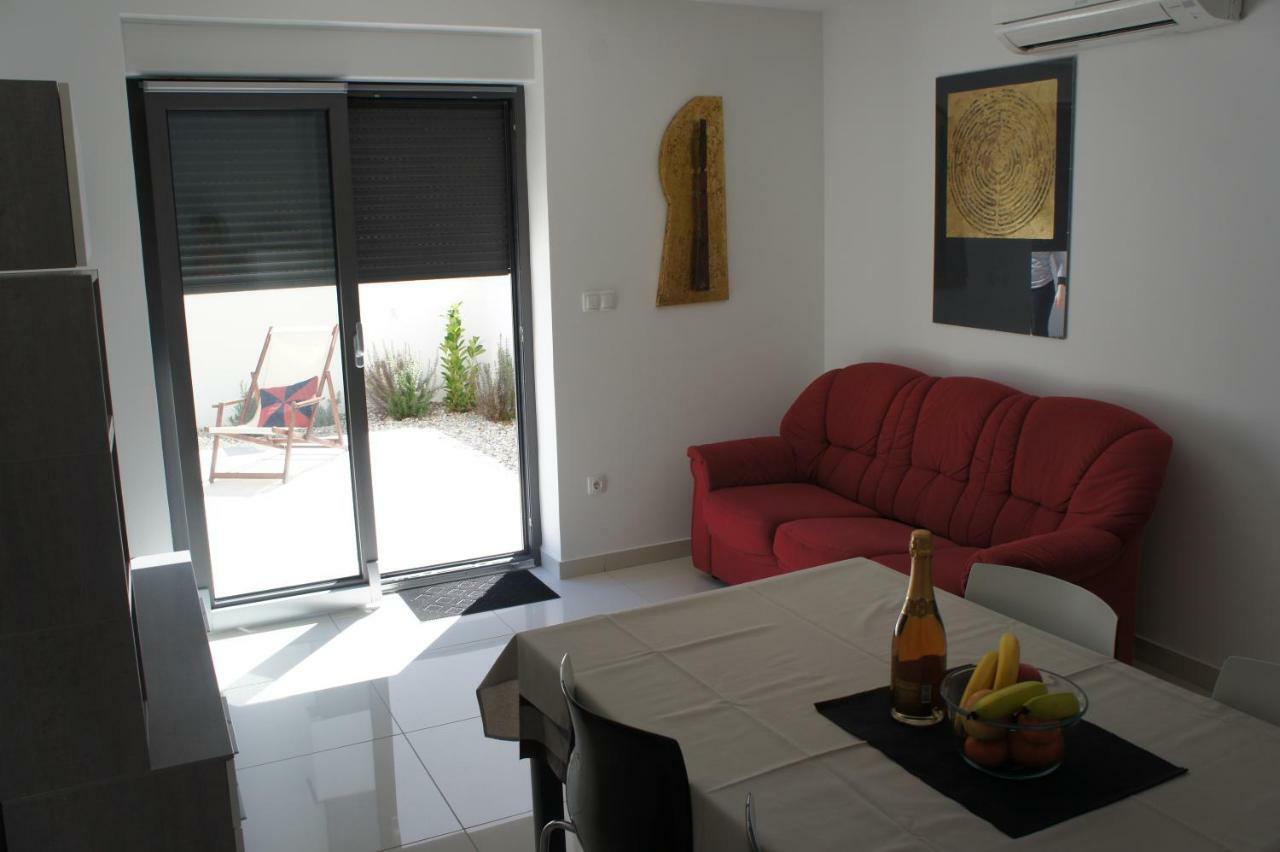 Apartment White Vantacici Exterior foto